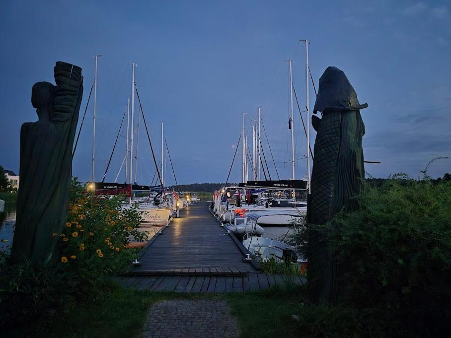 Pensjonat Rybaczowka - Noclegi, Restauracja, Port Bogaczewo  Exterior photo